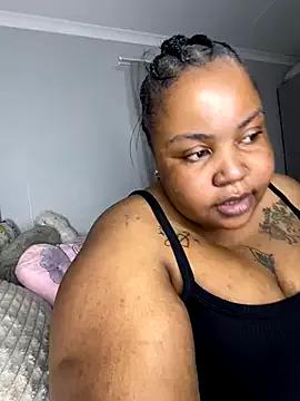 MissLola27 on StripChat 