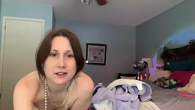 MommyGoddessL on StripChat 