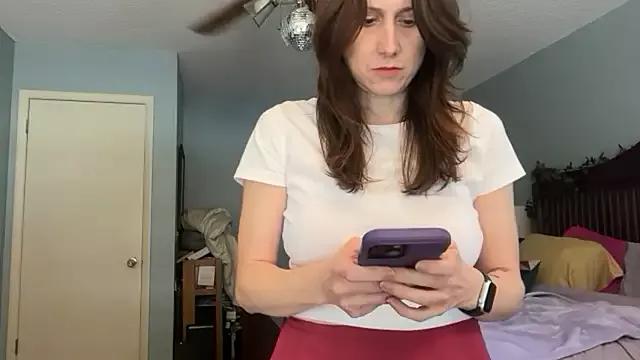 MommyGoddessL on StripChat 