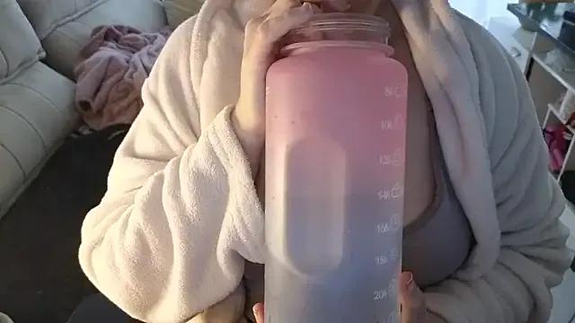 MommyLoveAanal on StripChat 