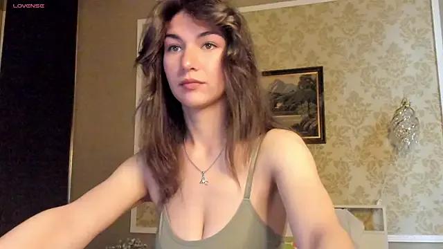 Freechat MonicaVii on StripChat