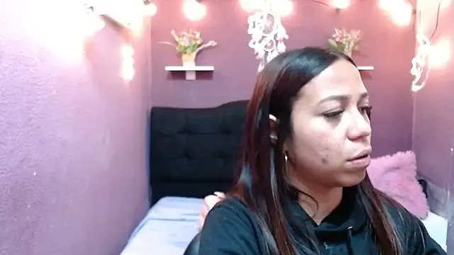 monika_256 from StripChat