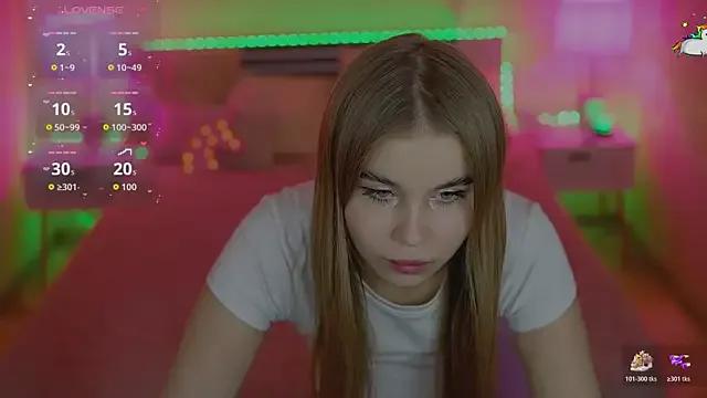 Admire MyLolaSky, she wants to masturbate for you MyLolaSky from StripChat