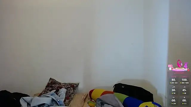 Naicollsxxx — hairy ass show