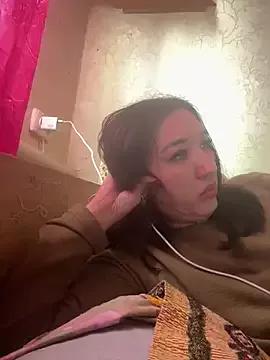 Naughtbaby_2025 on StripChat 