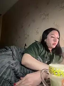 Naughtbaby_2025 on StripChat 