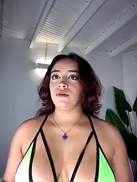 NaughtyNinnaXXX on StripChat