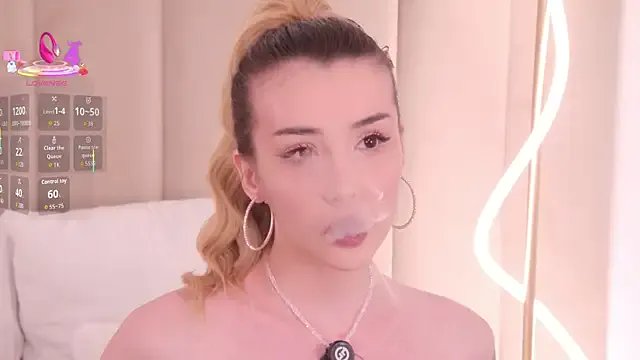 Nesolla from StripChat