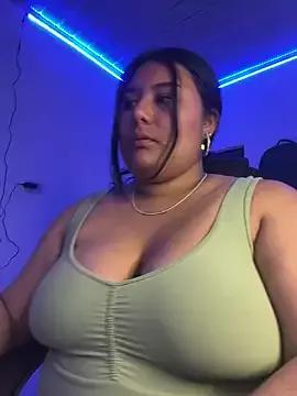 Nicky-222 on StripChat 
