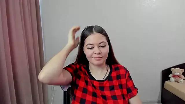 NicoleColly on StripChat 