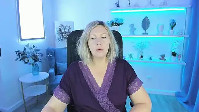NinaStarle on StripChat 