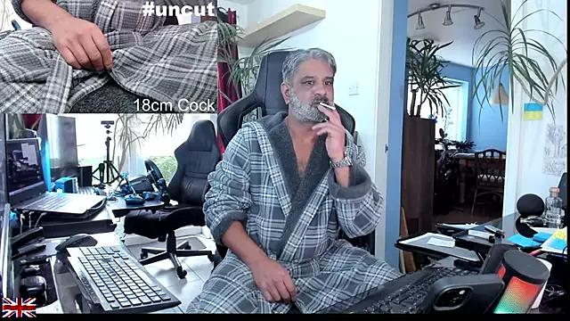 OnlineBossUK on StripChat 