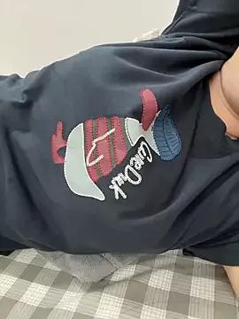 PhuongNhi21 on StripChat 
