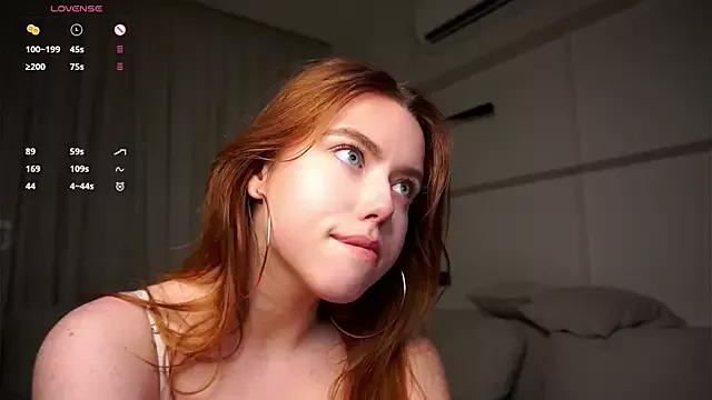 PhyllisBuoy on StripChat 