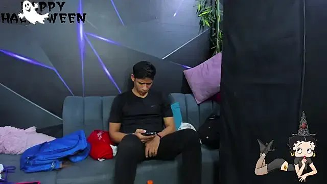 playsgirlhot on StripChat