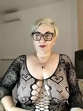 Discover Pumabionda, she wants to masturbate for you Pumabionda from StripChat