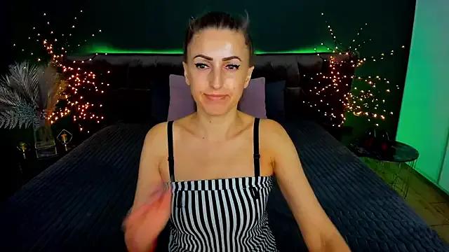 Rebecca_Diamond on StripChat 