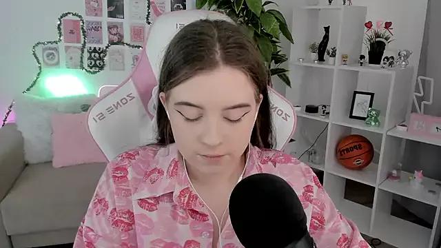 Regina_Meredith17 on StripChat 