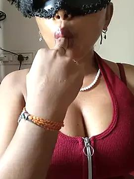 sandy_naughty on StripChat 