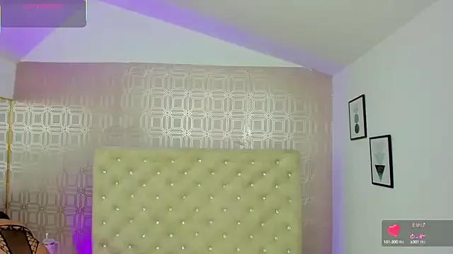 Sara_Desire on StripChat 