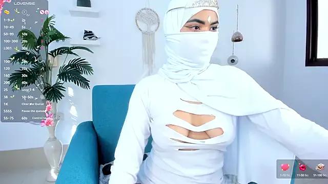 saray_halam on StripChat 