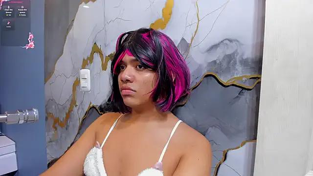 Sasha__moore on StripChat