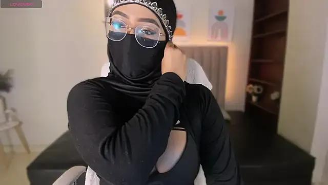 Sasha_Anaan on StripChat 