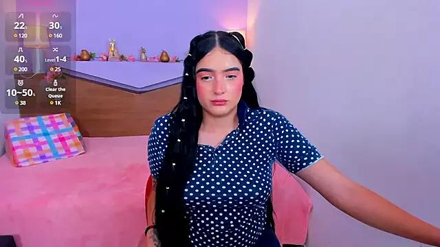 ScarletEmber3 on StripChat 