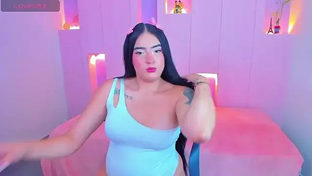 ScarletEmber3 on StripChat 