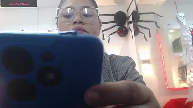 Freechat sexy_lady_0 on StripChat