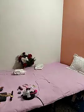 Shalu_G on StripChat