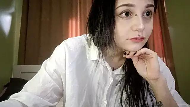 SineKiraReal on StripChat 