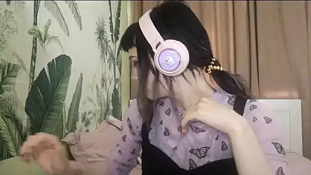 SineKiraReal on StripChat 