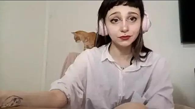 SineKiraReal on StripChat 