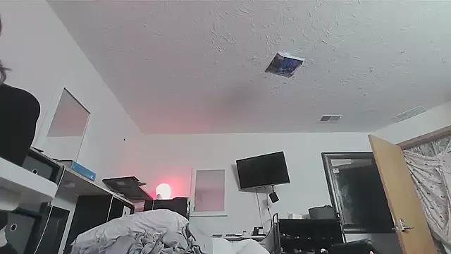 sissytrapdolly24 on StripChat 