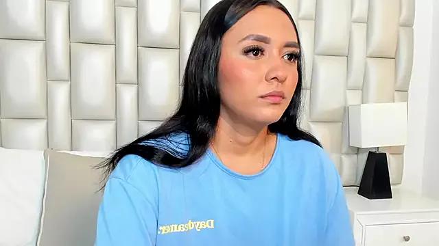 SofiaJamess on StripChat 