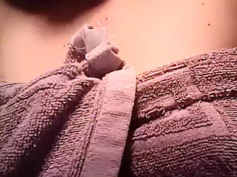 squirtshantal on StripChat 