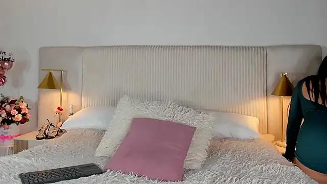 susan_zc on StripChat 