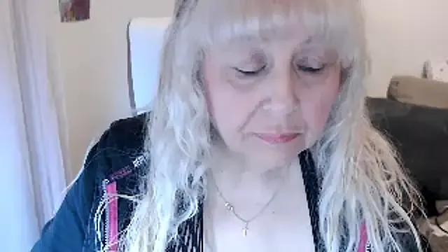 Admire StripChat's SusiLifeXXX SusiLifeXXX from StripChat