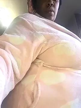 SWEETDOLLY29XX on StripChat 