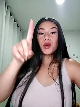 tara20_ on StripChat 