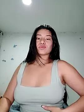 tara20_ on StripChat 
