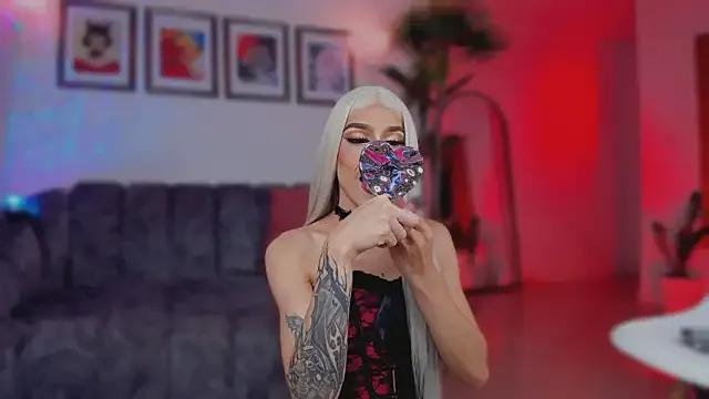 Join Taylor__foxxx, zie wants to masturbate for you Taylor__foxxx from StripChat