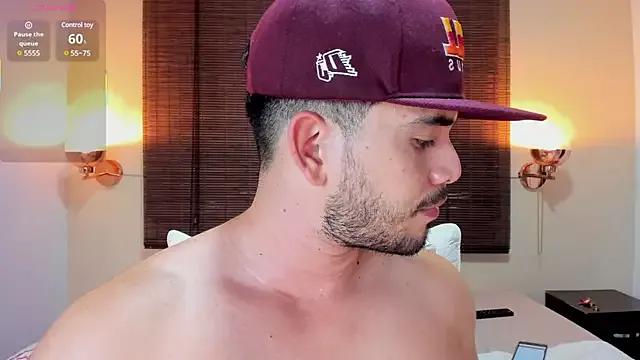 Tommy_John on StripChat 