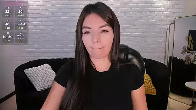 ValeriaRoldanX on StripChat 