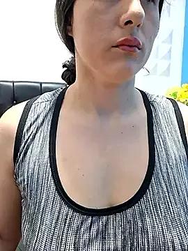 vaneza1999 on StripChat 