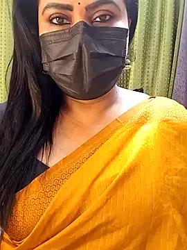 Join Veronica_cutie, she wants to masturbate for you Veronica_cutie from StripChat