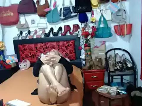 Xiaraa26 on StripChat 