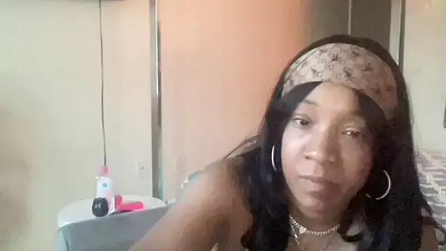 YasmineMinaj on StripChat 